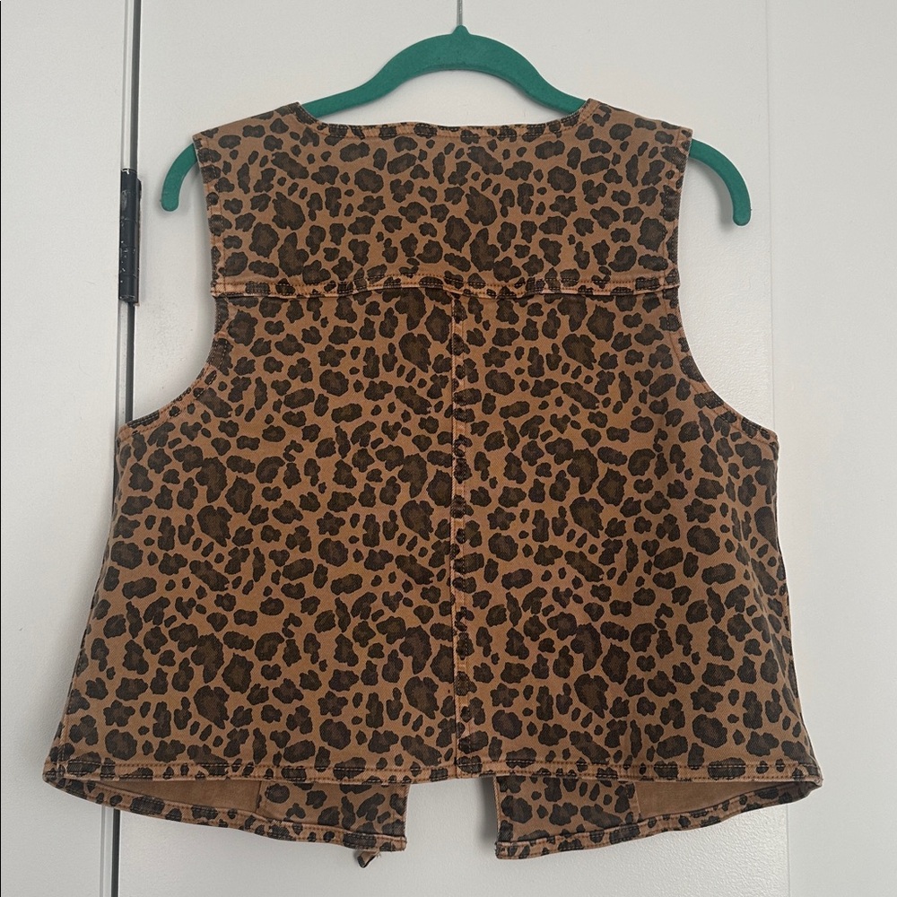 American Eagle Outfitters Leopard Print Top - Picture 3 of 4